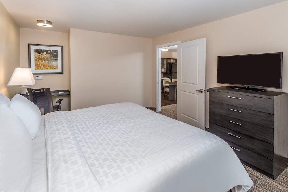 CANDLEWOOD SUITES BENSALEM - PHILADELPHIA AREA 5/38