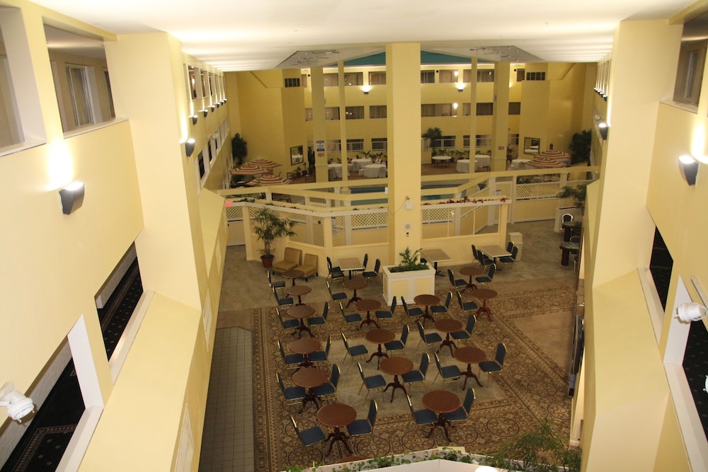 Bedford Plaza Hotel 1/50