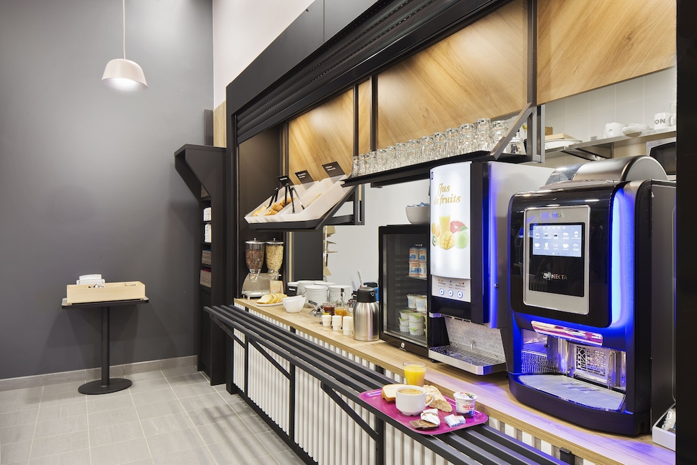 B&B HOTEL Lyon Centre Perrache 62/62