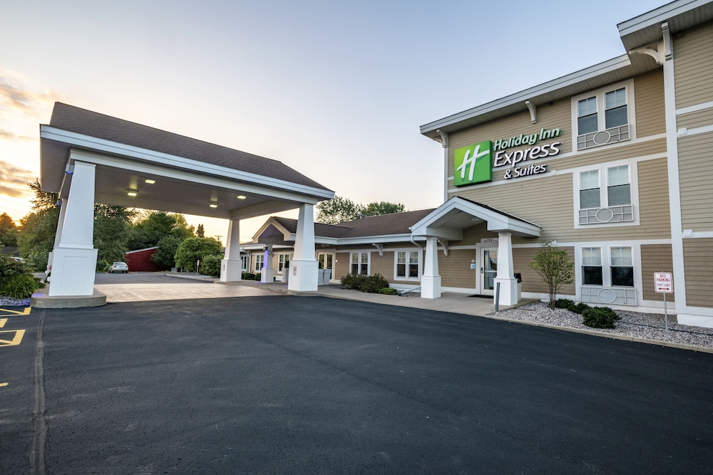 Holiday Inn Express Hotel Suites Iron Mountain 4/57