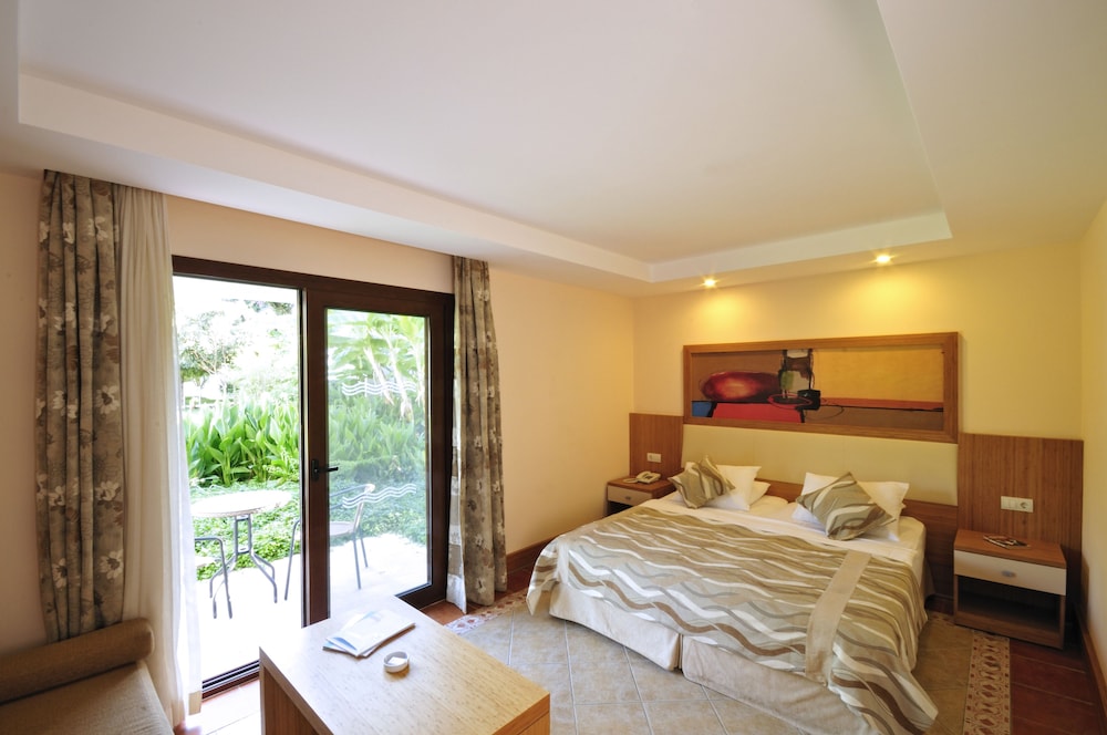 Samara Hotel Bodrum Ultra All Inclusive 25/92