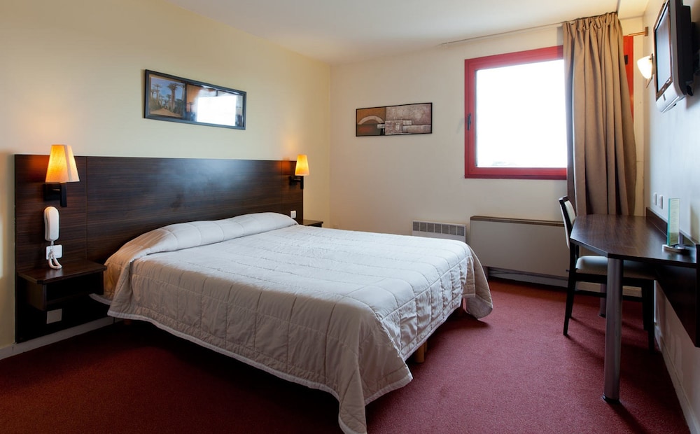 Orly Superior Hotel 27/57