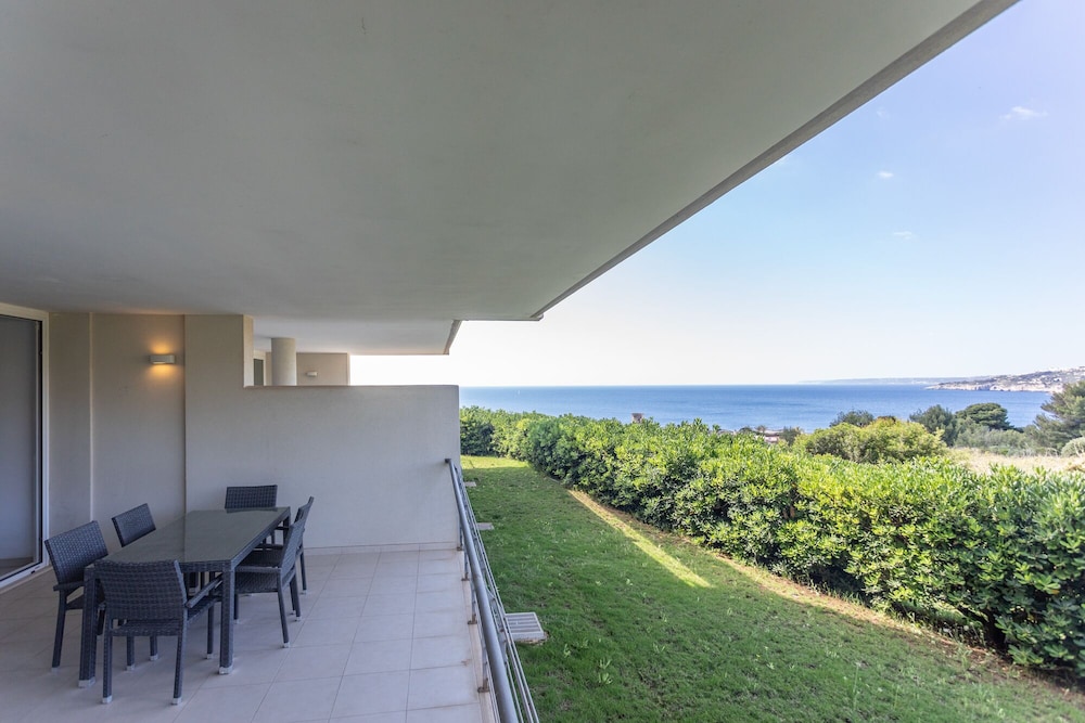 19 Summer Suites 55/60