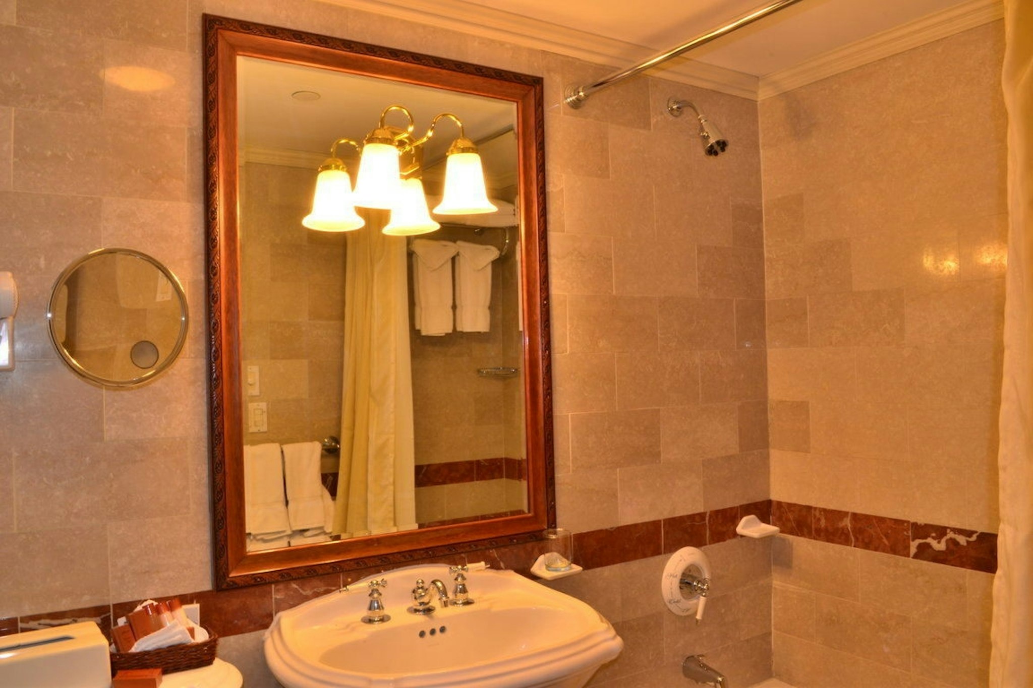 Wall Street Inn 44/46