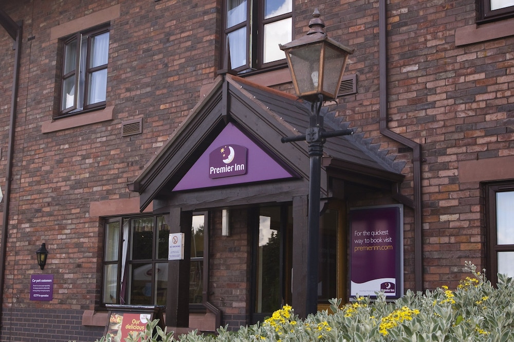 Premier Inn Carlisle Central 6/44
