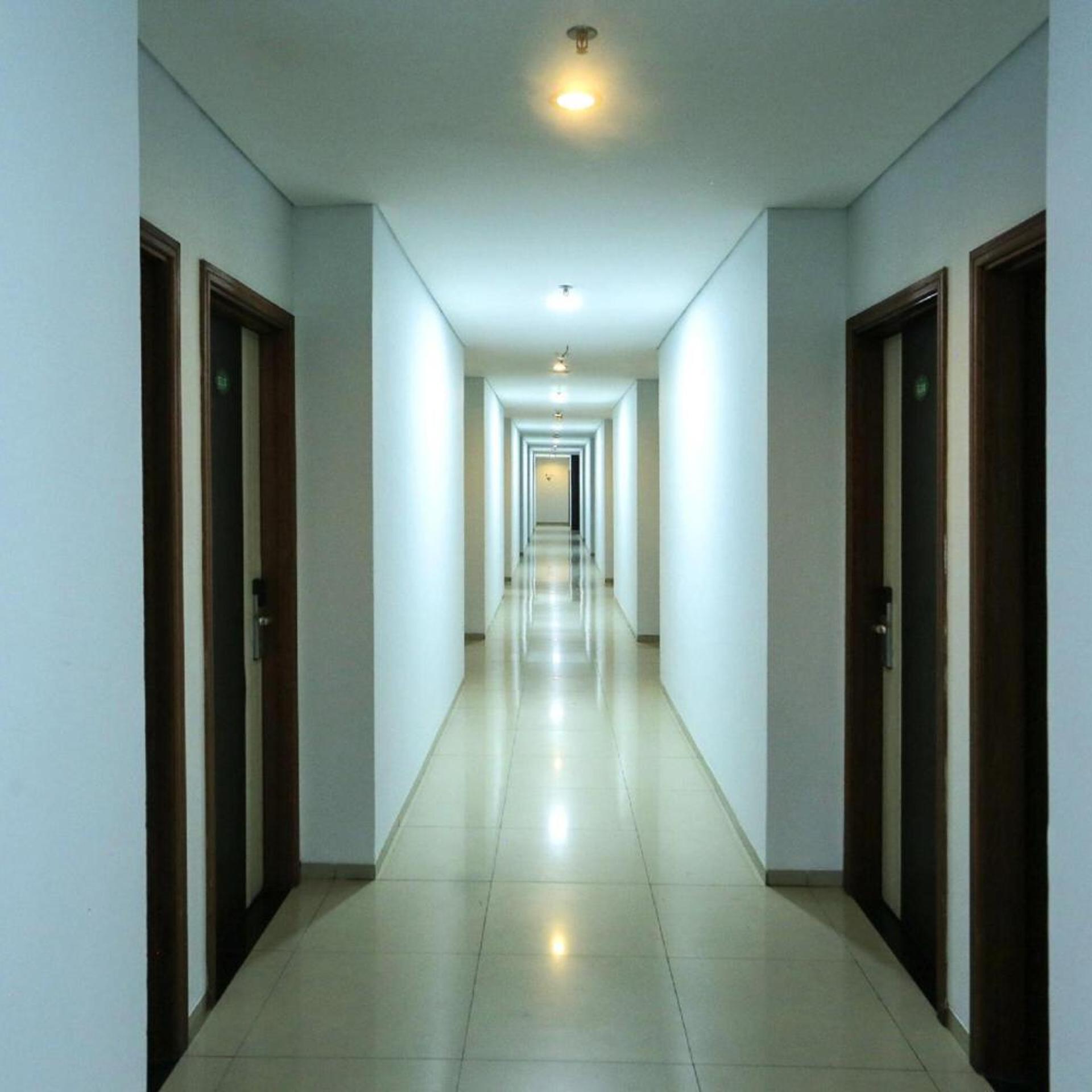 Super OYO Townhouse OAK Hotel Fiducia Pondok Gede 6/48