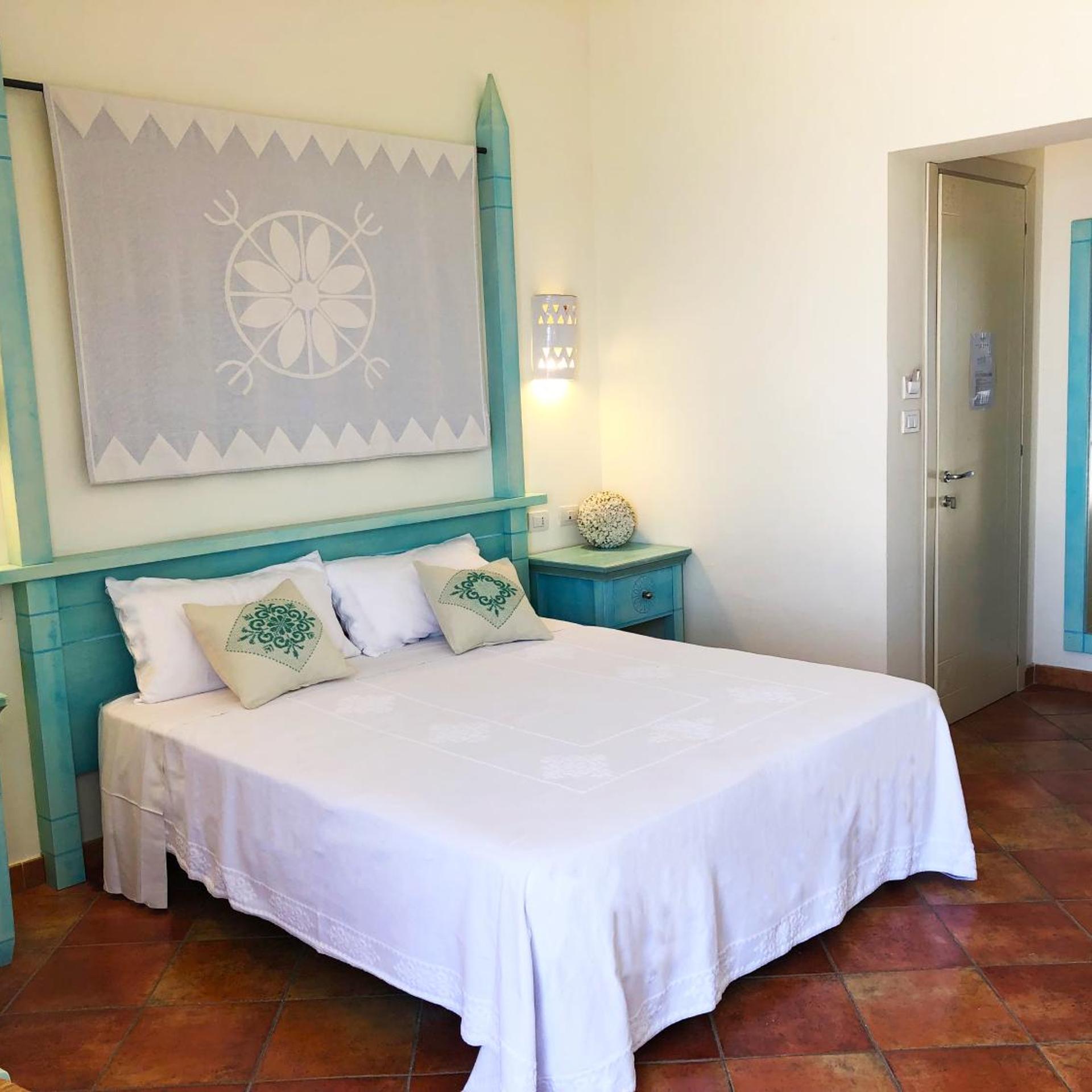 Room, Double or Twin Bed