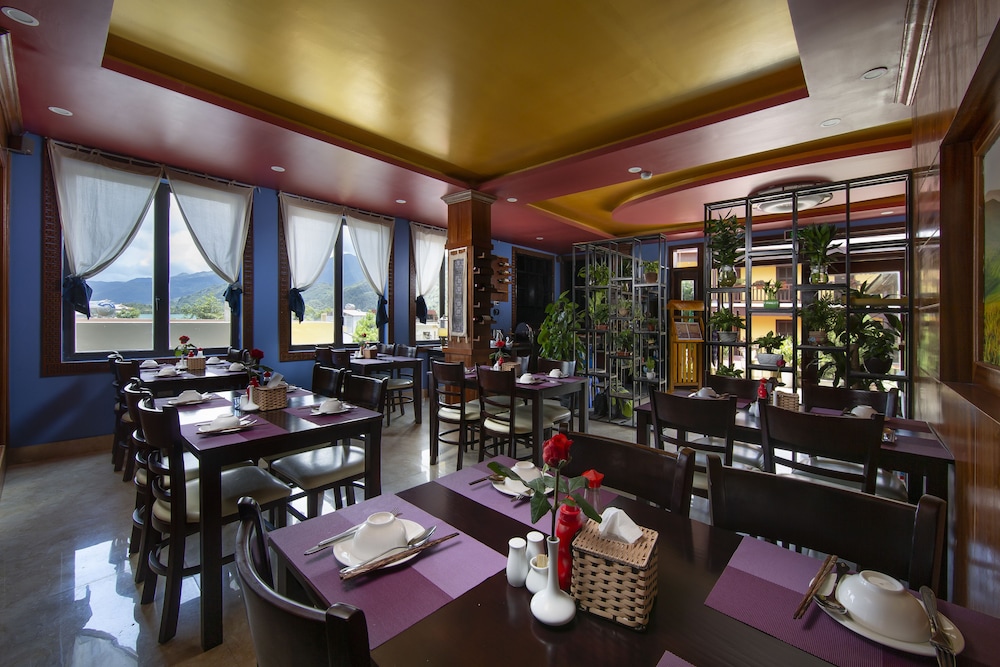 Sapa Hilton Hotel 35/50