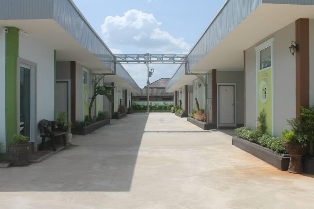 Garden House Resort 23/27