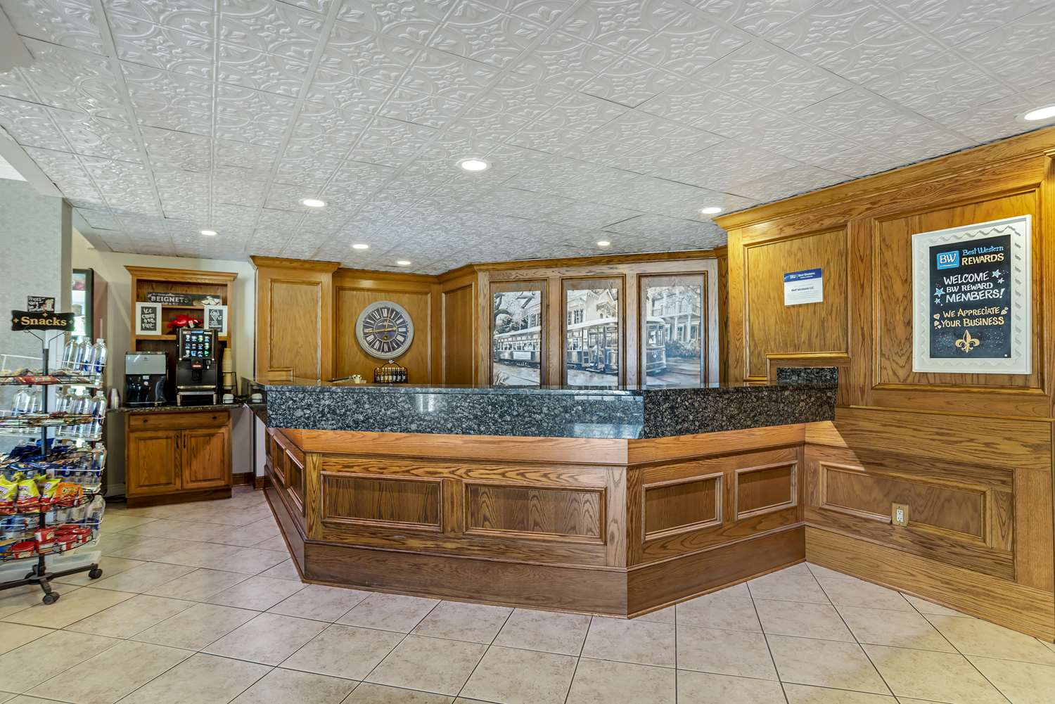 BEST WESTERN PLUS WESTBANK 8/50