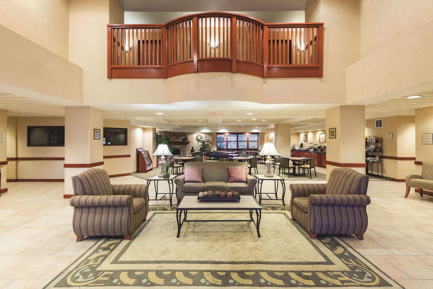 La Quinta Inn & Suites by Wyndham Kennewick 42/63