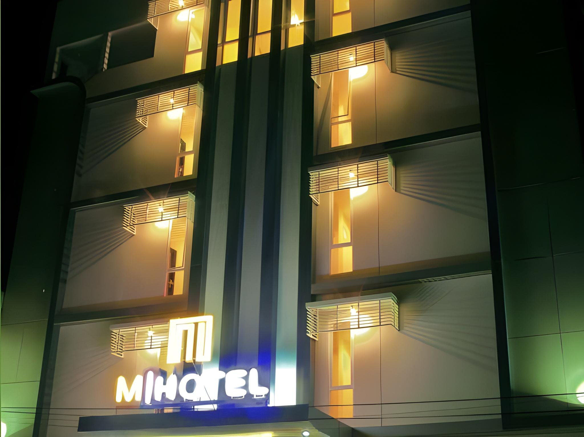 M HOTEL 7/70