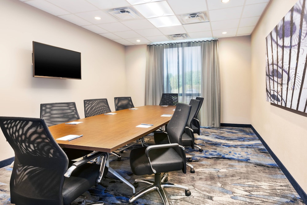 Fairfield Inn And Suites By Marriott Goshen 34/38