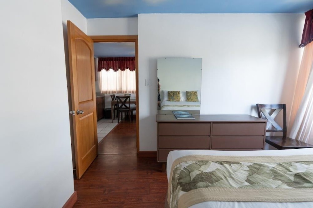 Holiday Surf Hotel 16/43