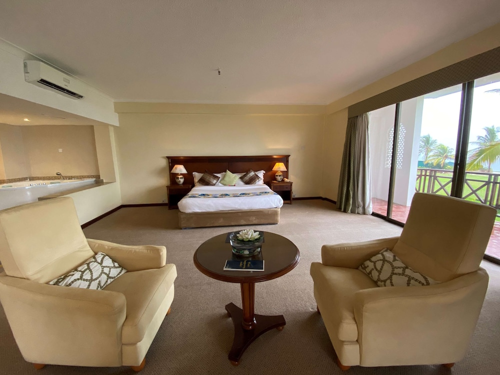 Golden Tulip Dar Es Salaam 45/71
