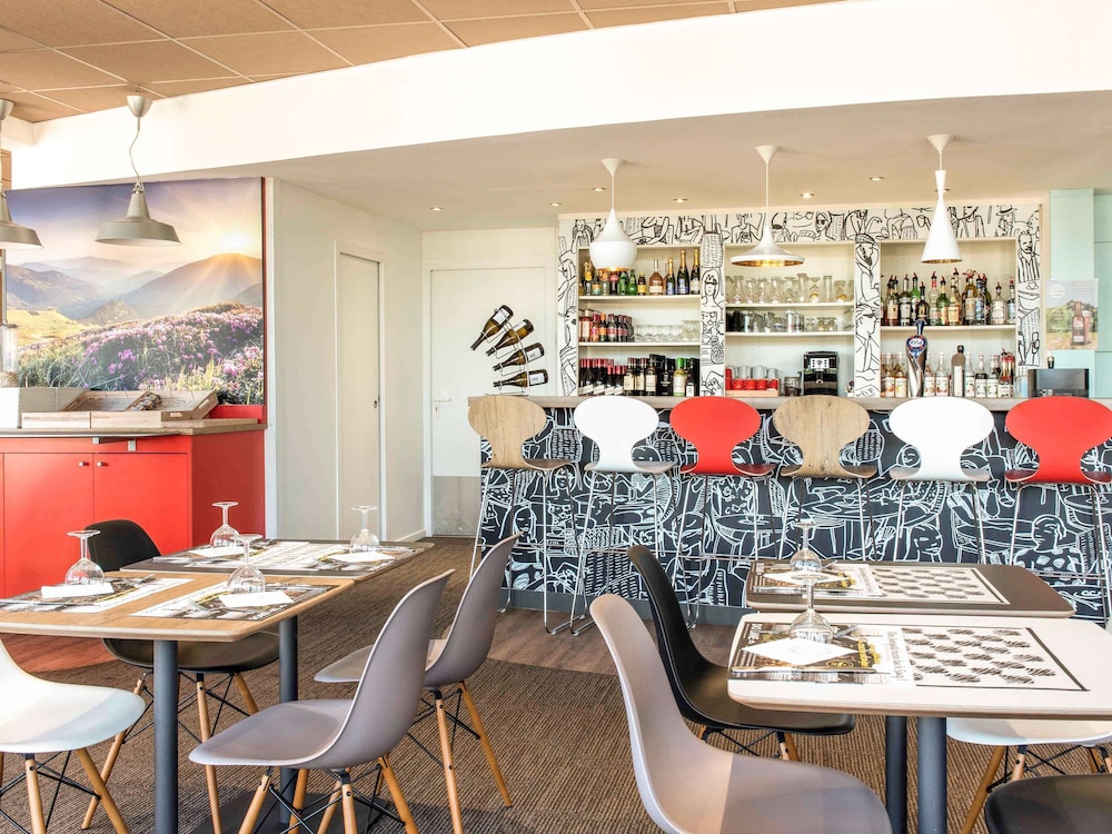 Ibis Issoire 41/57