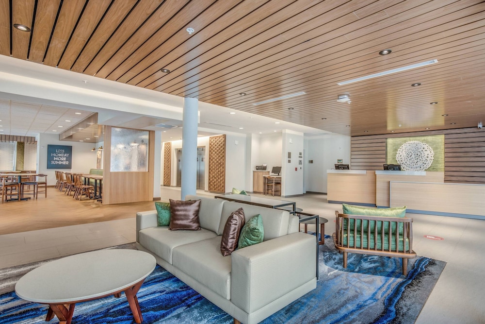 Fairfield Inn & Suites by Marriott Whitewater 27/38
