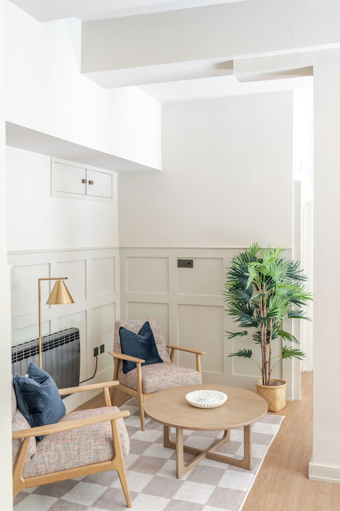 Brooks Hotel Edinburgh 42/62