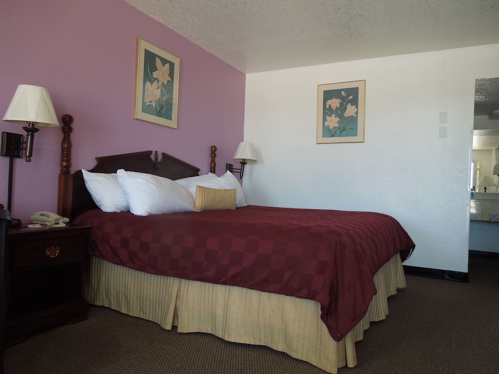 Knights Inn Mineral Wells 16/45