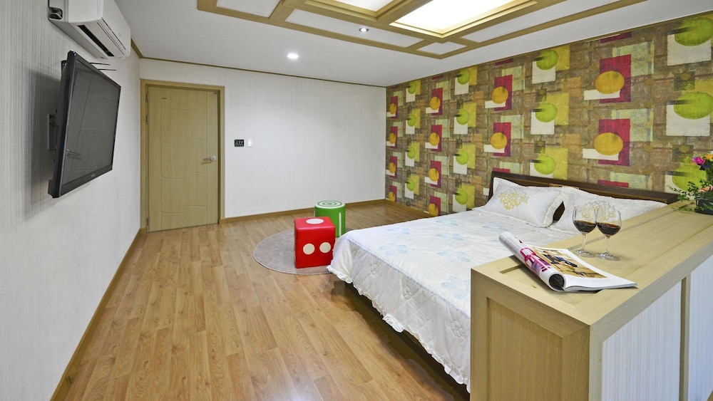 Tongyeong Makai O Pension 18/50