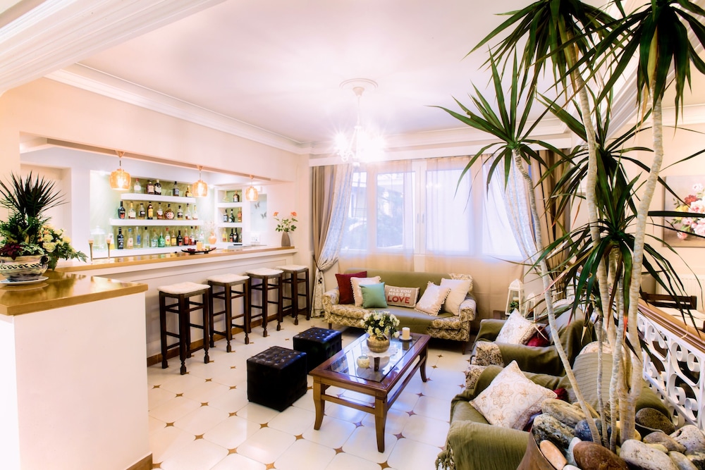 Sirena Beach Hotel 38/56