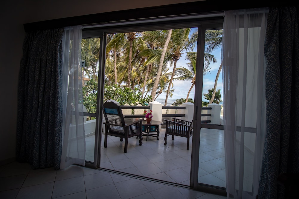 Bamburi Beach Hotel 56/74