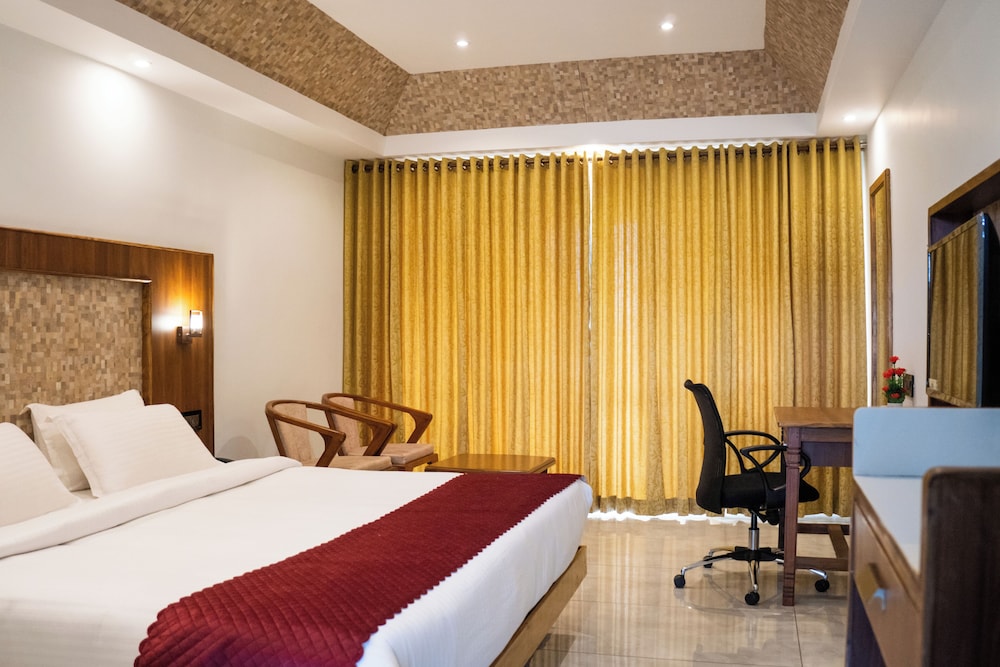 SWAGATH HOLIDAY RESORTS 10/34