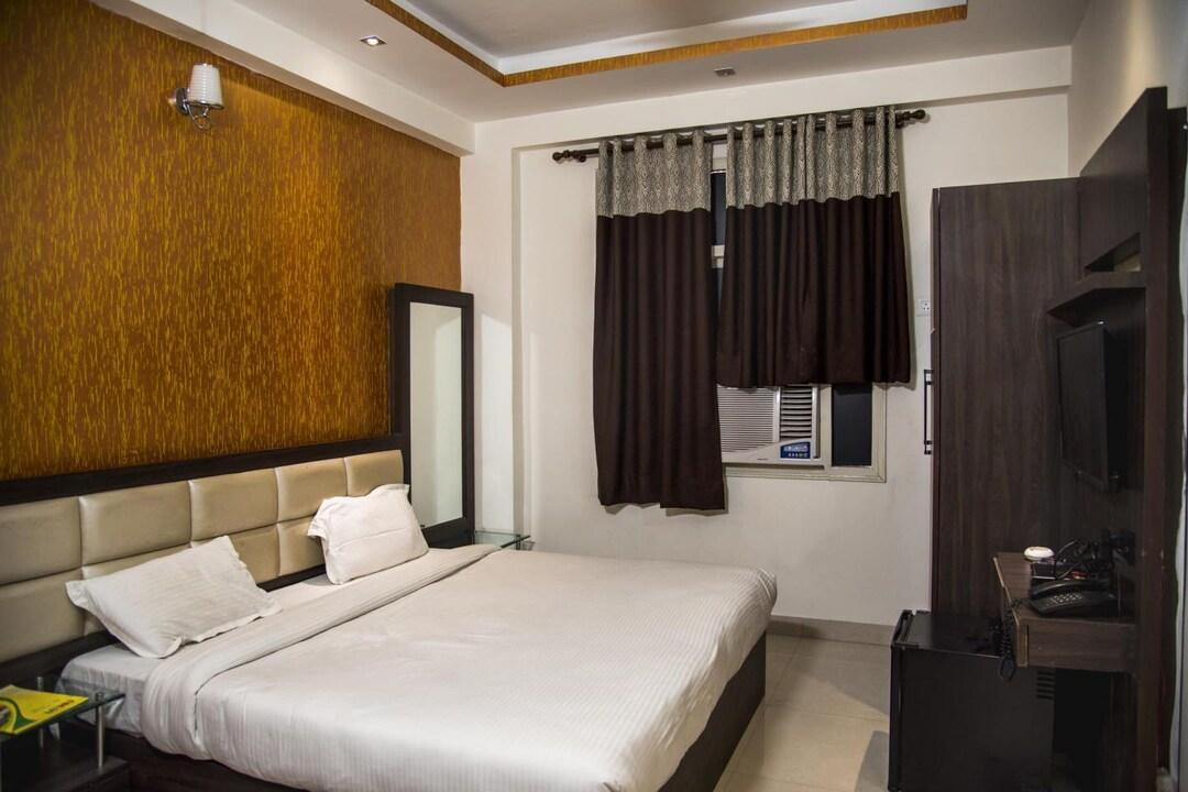 Hotel Golden Sky 5/15