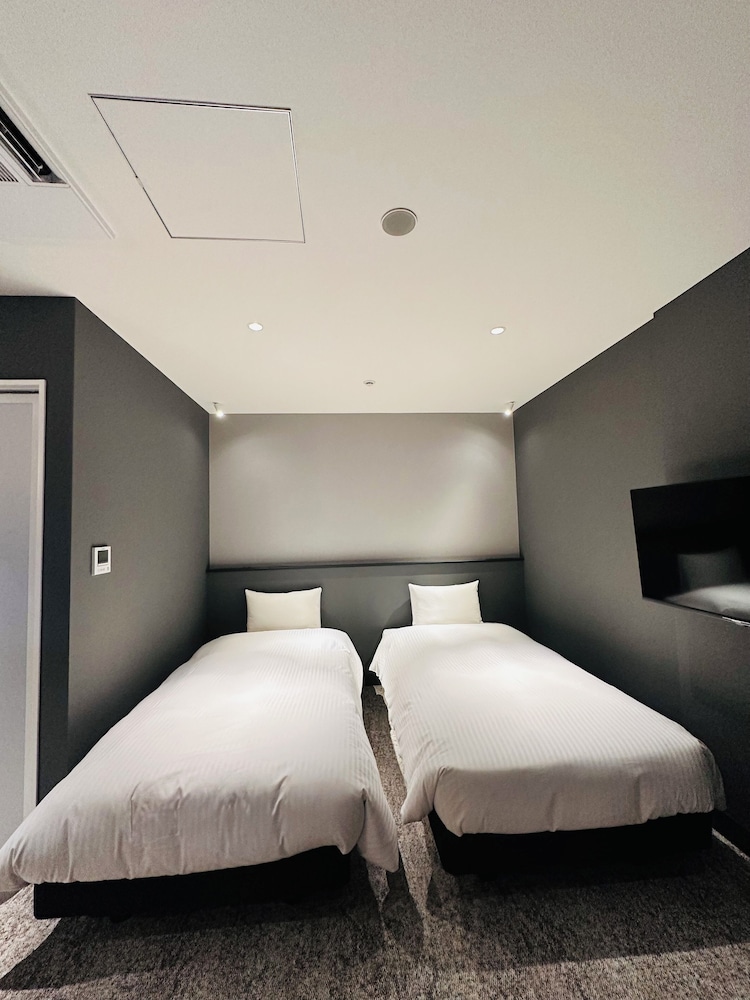 LOF Hotel Shimbashi 12/36