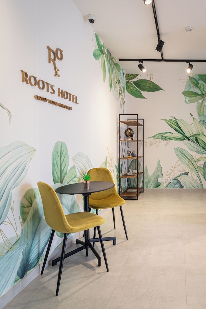 Roots Hotel Apartments 24/38