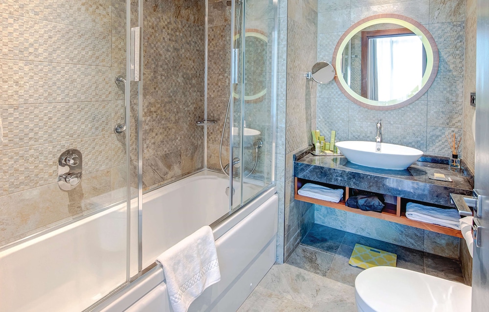 Doubletree By Hilton Istanbul Piyalepasa 18/82