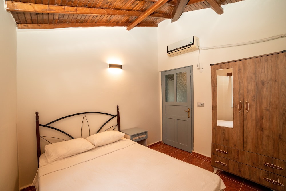 Gokceada Yakamoz Motel 26/50