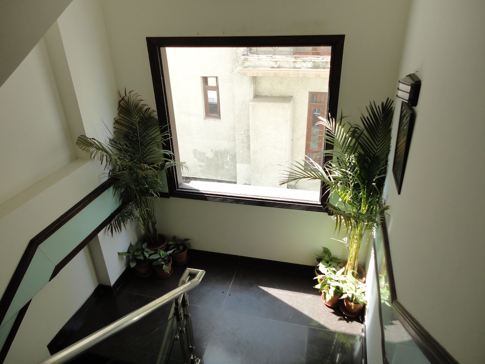 Hotel Divine Paradise 4/35