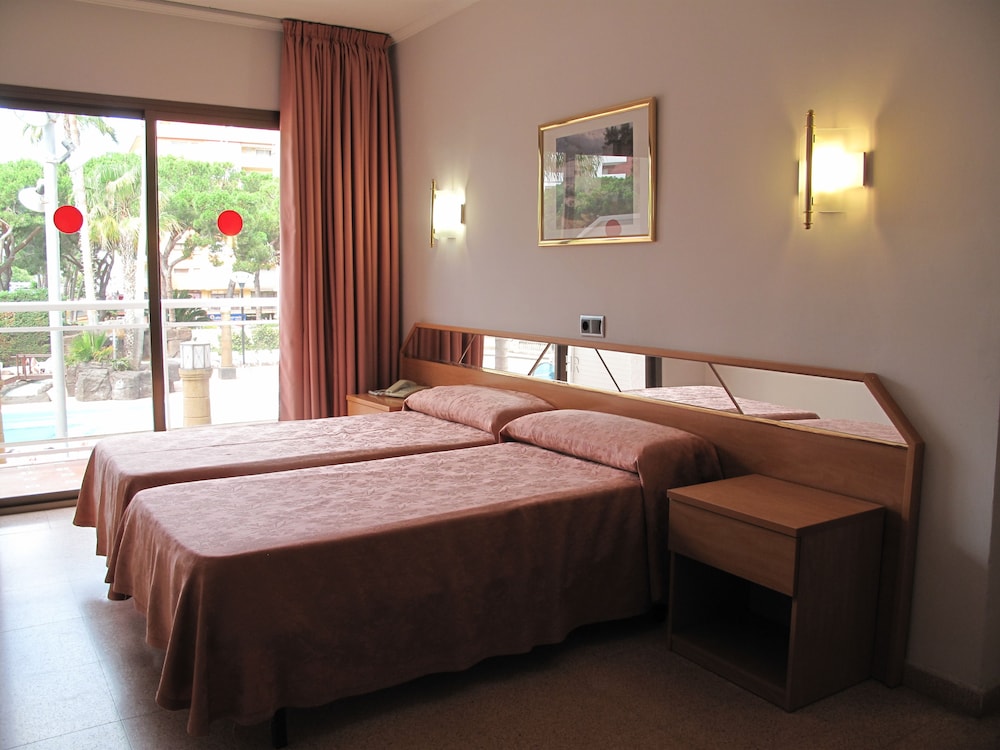 Reymar Hotel 6/33