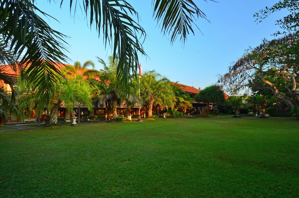 Inna Sindhu Beach Hotel and Resort 58/64