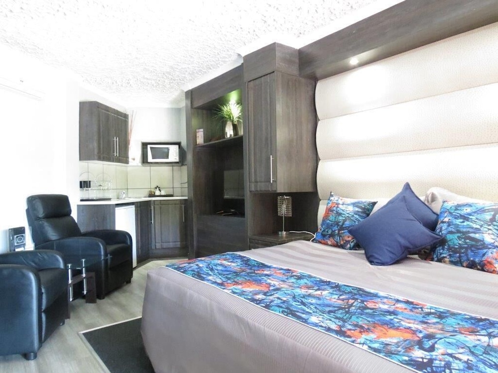 Bushmans Rock Country Lodge 12/50
