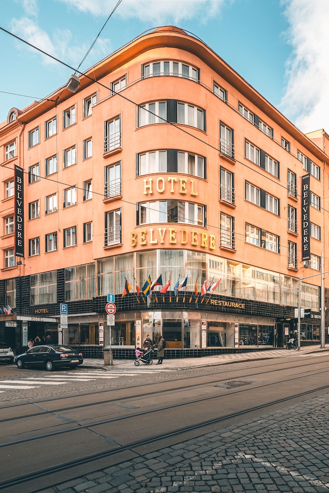 Belvedere Hotel 4/71