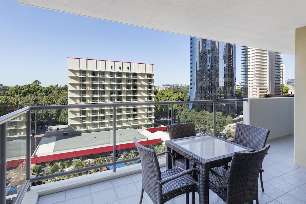 Oaks Brisbane On Margaret Suites 5/64