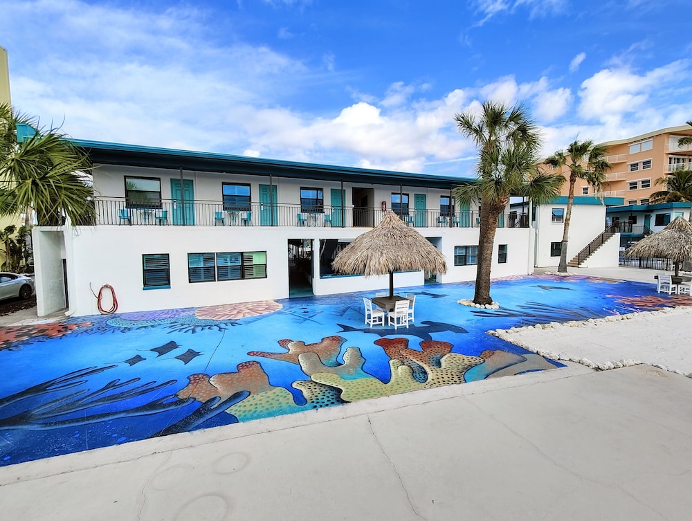 Tahitian Beach Motel 62/67