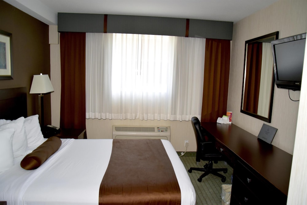 Coast Lethbridge Hotel and Conference Centre 15/50