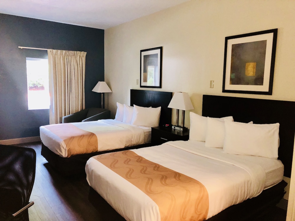 Days Inn by Wyndham Penn State 13/50