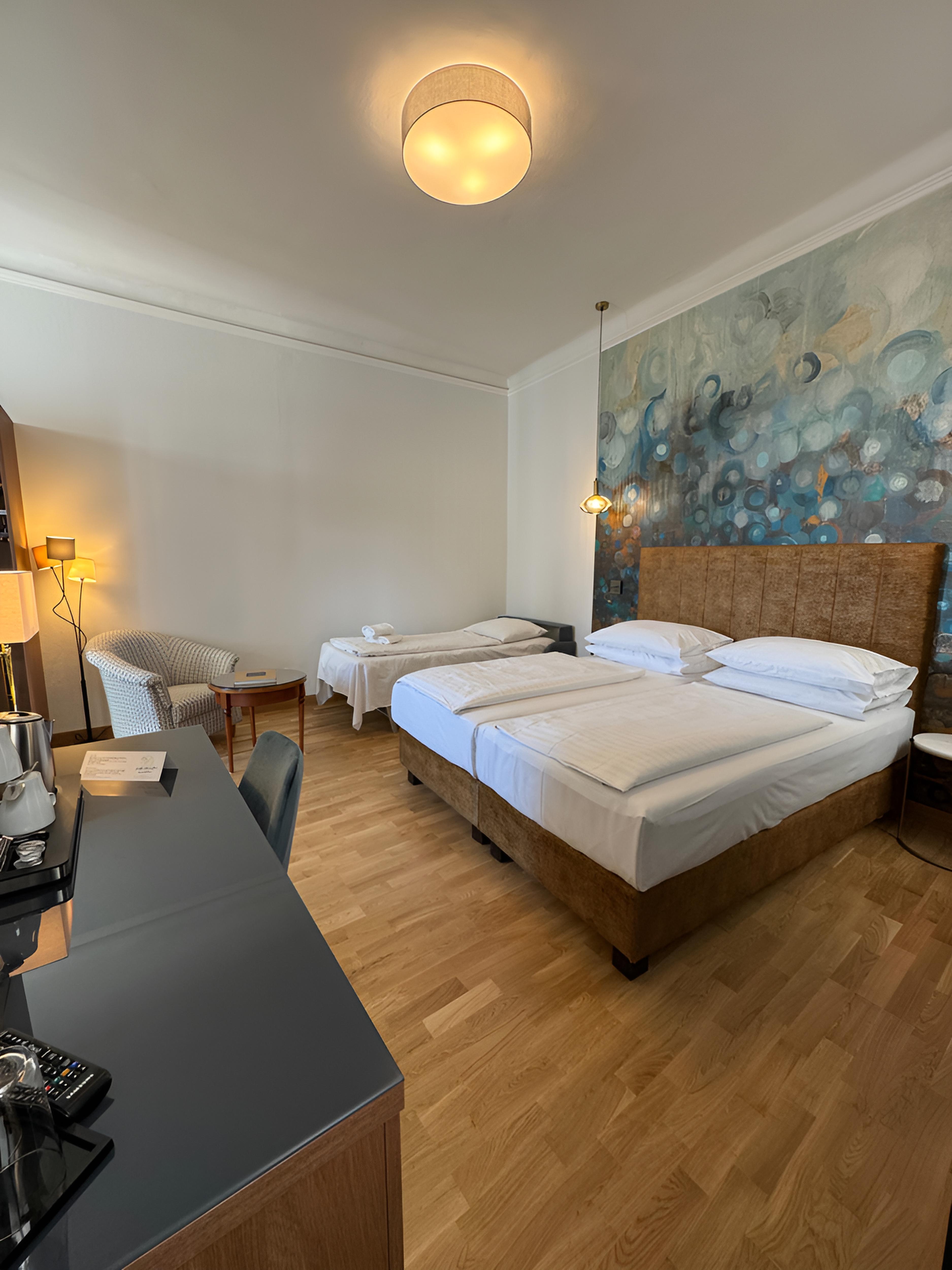 غرفة عائلية، Hotel Secession an der Oper 7/8