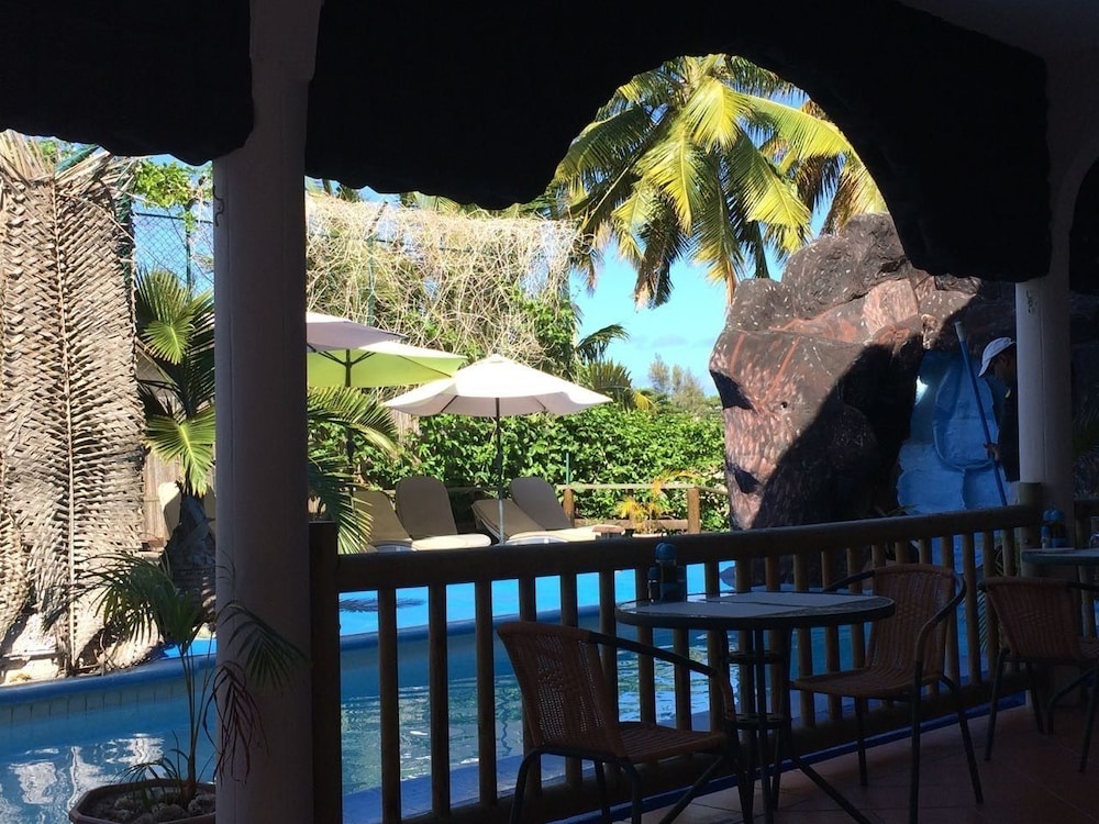 Eden Villa 38/41