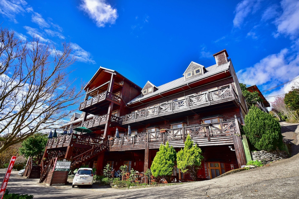 Beverly B&B 3/50