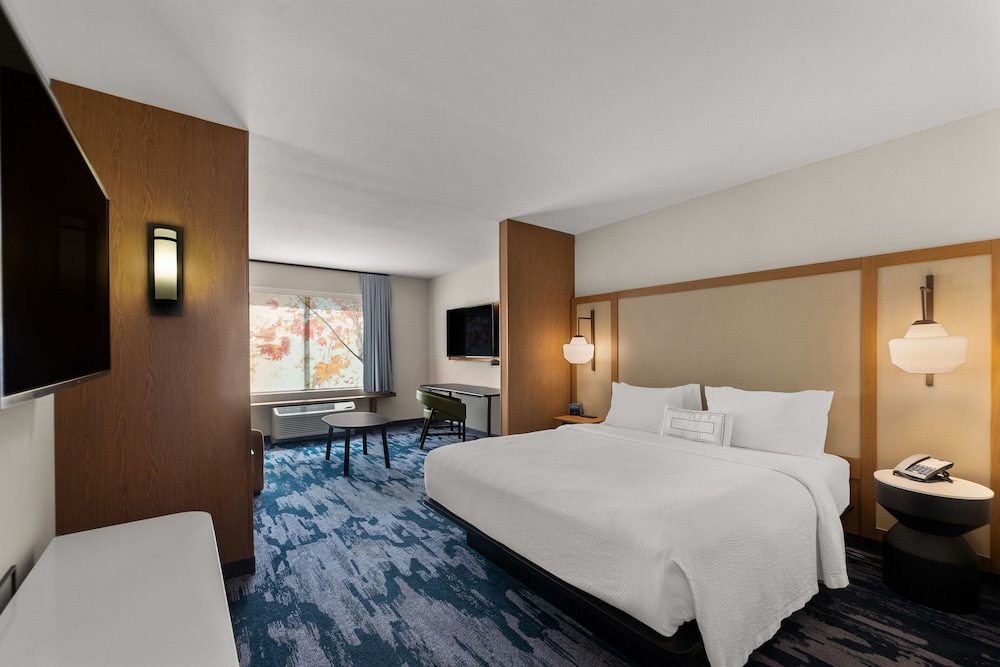Fairfield Inn & Suites by Marriott Brooksville Suncoast Parkway 8/56