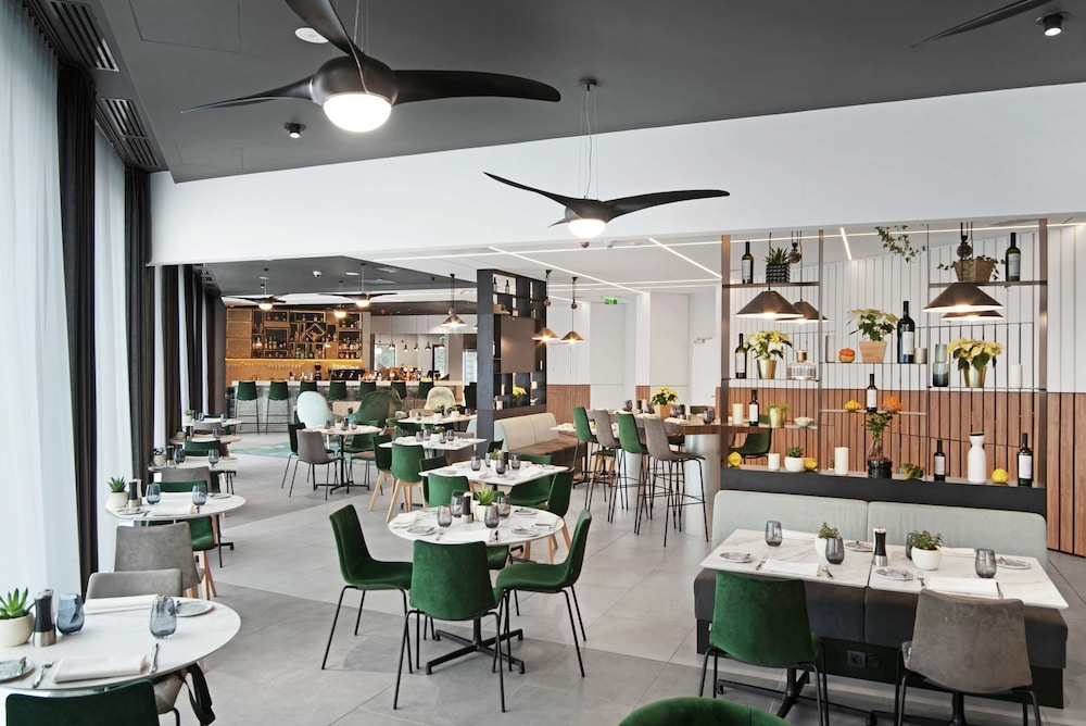 Hilton Garden Inn Bucharest Airport 29/53