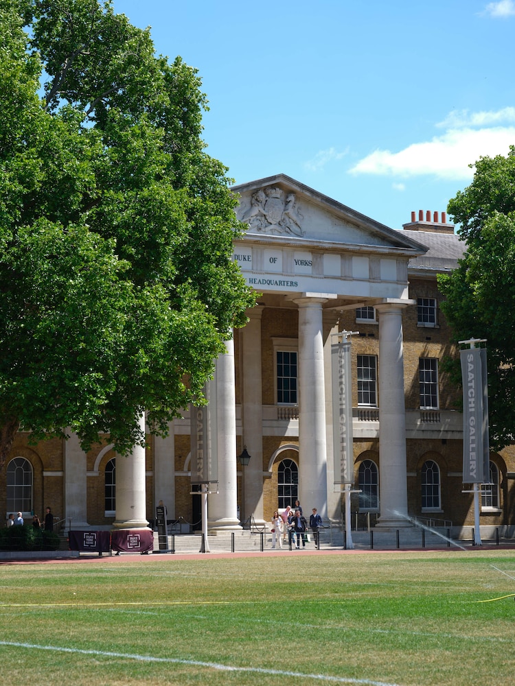The Apartments by The Sloane Club 3/45