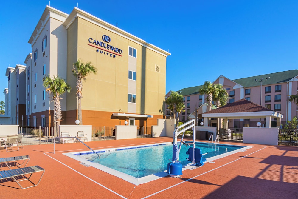 Candlewood Suites Pensacola University Area 7/58