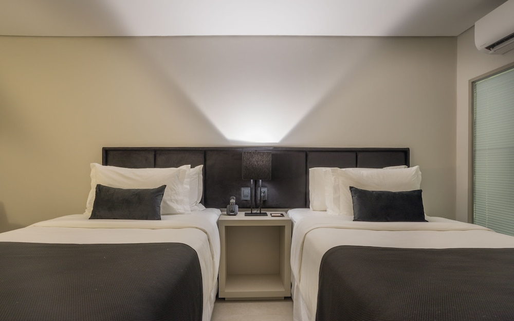 LS Hotel 12/50