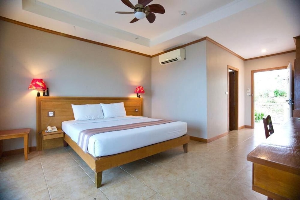 PINNACLE KOH TAO RESORT 15/50